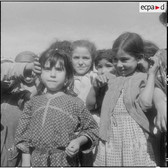 Section administrative spécialisée (SAS) d'Akourma. Des enfants de l'école.