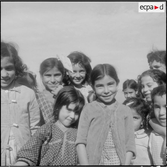 Section administrative spécialisée (SAS) d'Akourma. Des enfants de l'école.