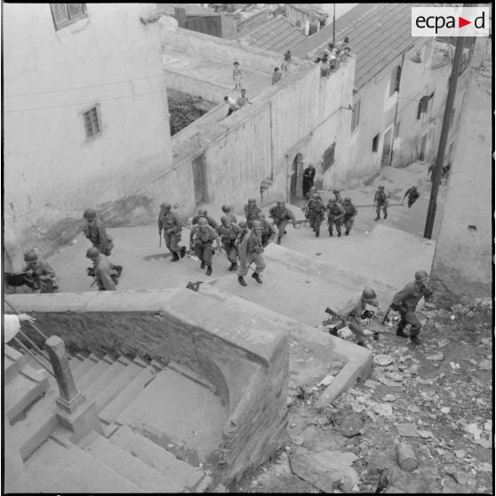 Alger. Belcourt. Quadrillage du quartier.