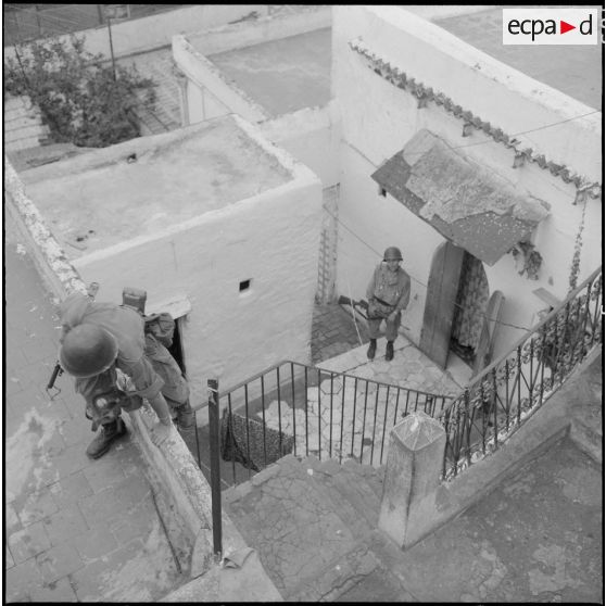 Alger. Belcourt. Quadrillage du quartier.