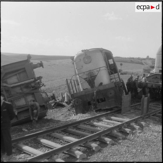 Sabotage de la ligne de chemin de fer Alger-Oran.