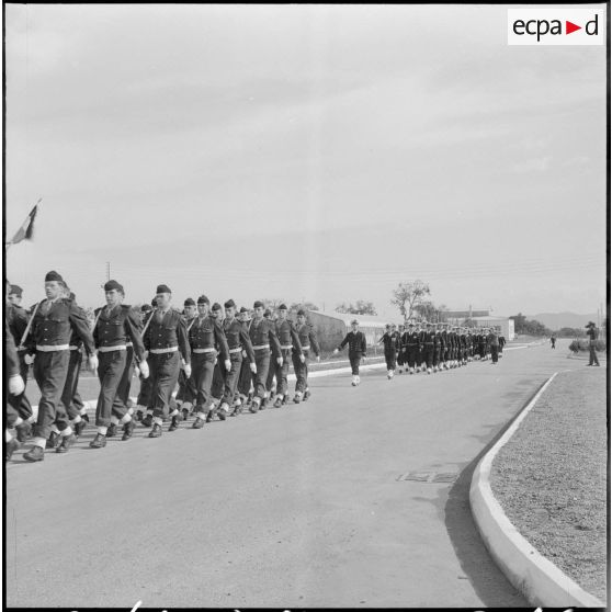 La Reghaïa. Cérémonie du 11 Novembre 1961. Défilé.