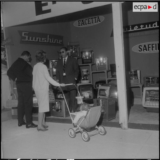 Alger. Exposition d'électroménager.