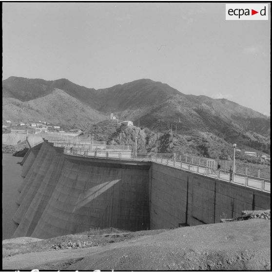 Barrage d'Erraguene et centrale.