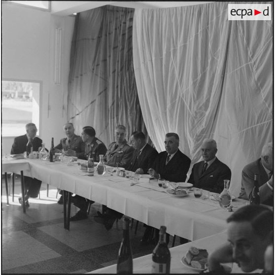 Maison Carrée. Saint Eloi. Banquet à l'Etablissement régional du matériel (ERM).