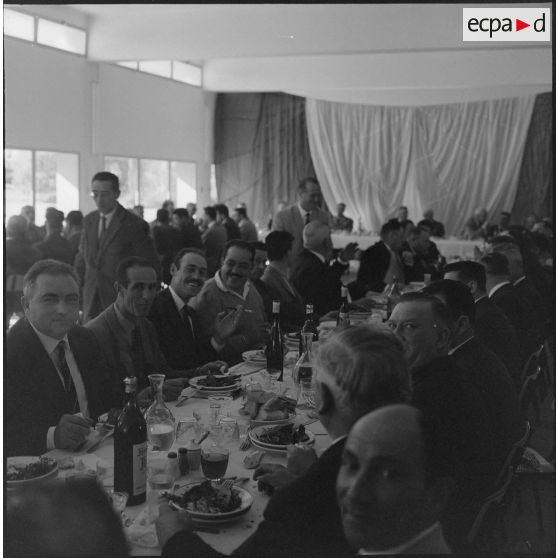 Maison Carrée. Saint Eloi. Banquet à l'Etablissement régional du matériel (ERM).