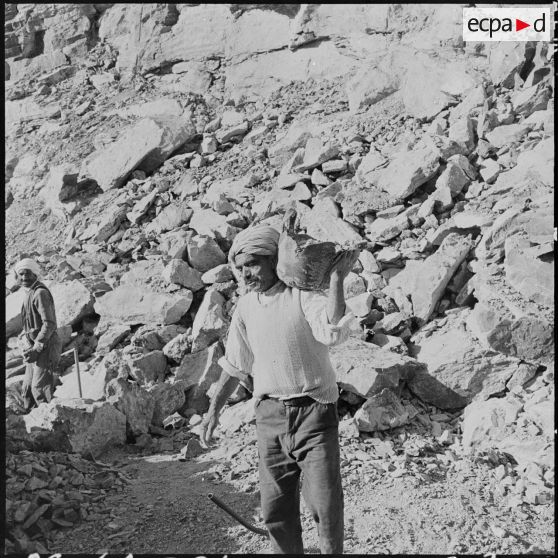 La Socoman (société commerciale et minière pour l'Afrique du Nord). De la carrière à l'usine.