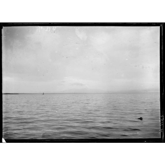 Salonique. La rade par temps de brume. [légende d'origine]