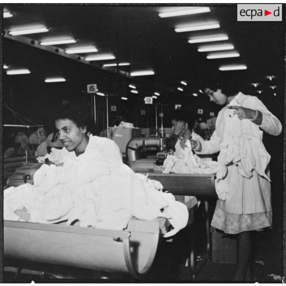 Relizane. Bonneterie d'Oued-Zina. Confection de différentes lingeries de corps.