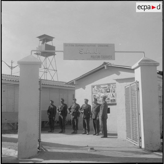 Maison Carrée. Entrée de la section administrative urbaine (SAU).