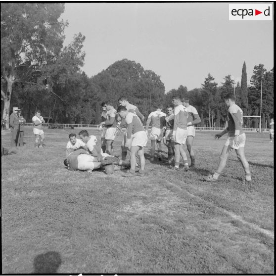 Finale des championnats militaires de rugby à XV des forces terrestres en Algérie. Le match.