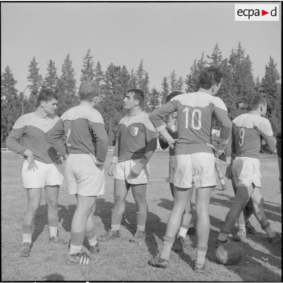 Finale des championnats militaires de rugby à XV des forces terrestres en Algérie. Le match.