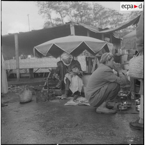 Marengo. Le marché en plein air.