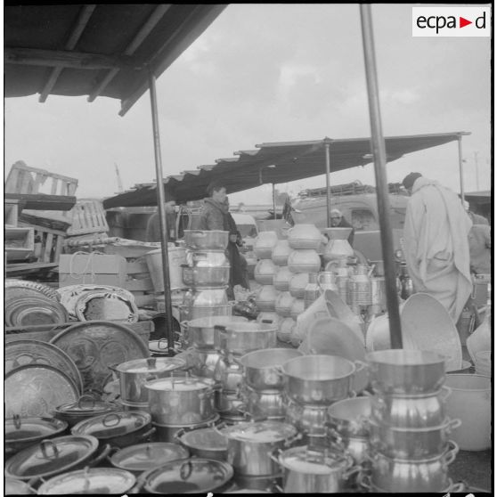 Marengo. Le marché en plein air.