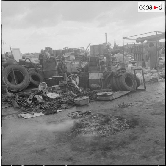 Marengo. Le marché en plein air.
