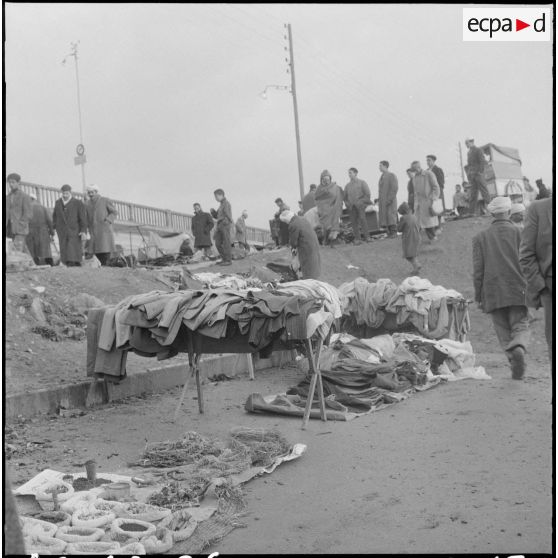 Marengo. Le marché en plein air.