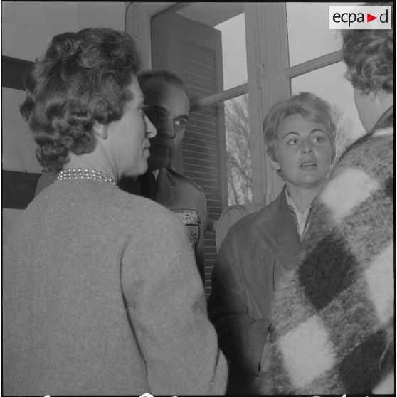 Section administrative spécialisée (SAS) d'Arba. Réception après la cérémonie de remise de décoration.