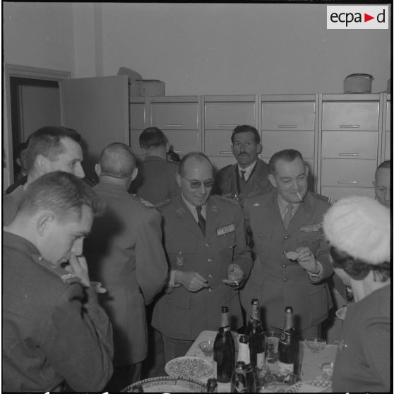 Section administrative spécialisée (SAS) d'Arba. Réception après la cérémonie de remise de décoration.