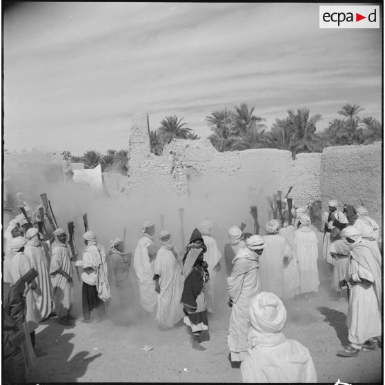 Charouine. Fête de la population civile.