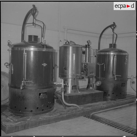 Alger. Hôpital Maillot. Les nouvelles cuisines.