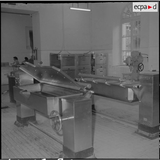 Alger. Hôpital Maillot. Les nouvelles cuisines.