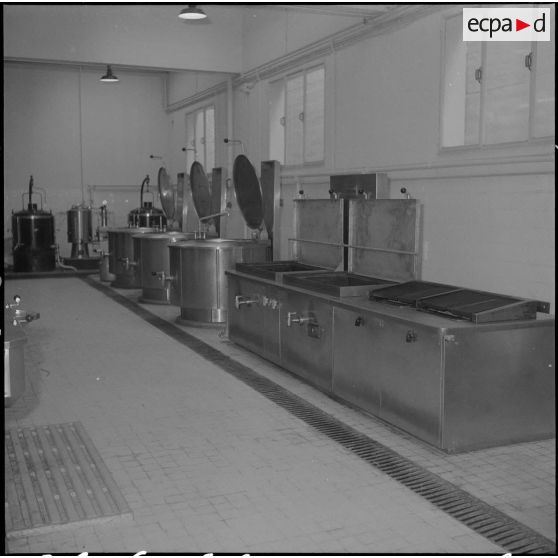 Alger. Hôpital Maillot. Les nouvelles cuisines.