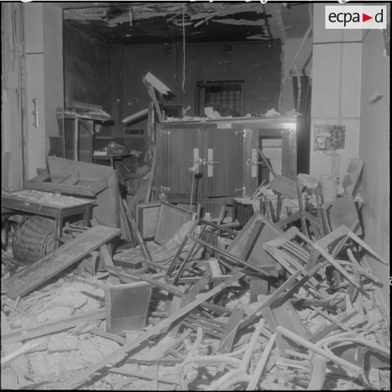 Alger. Attentats de l'Organisation armée secrète (OAS). Une boucherie a explosé.