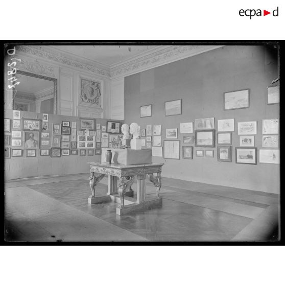 Compiègne, Oise, salon de la 3e armée, la première pièce du salon. [légende d'origine]