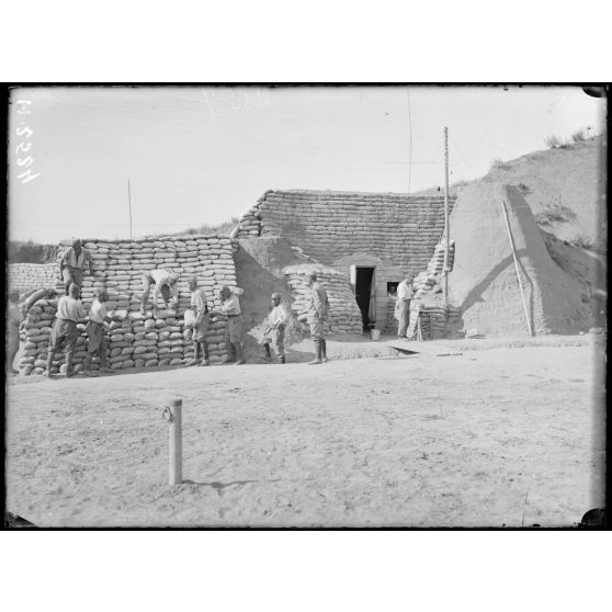 Dogandzy. Ouvrage "la Vedette", entrée du poste de combat. [légende d'origine]
