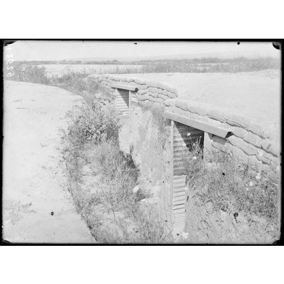 Dogandzy. Ouvrage Angleterre, abri de mitrailleuse. [légende d'origine]