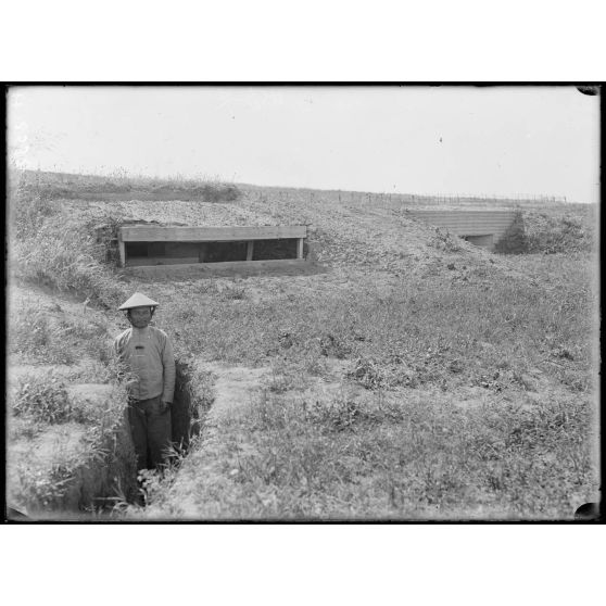 Dogandzy. Ouvrage France, abris de mitrailleuses. [légende d'origine]