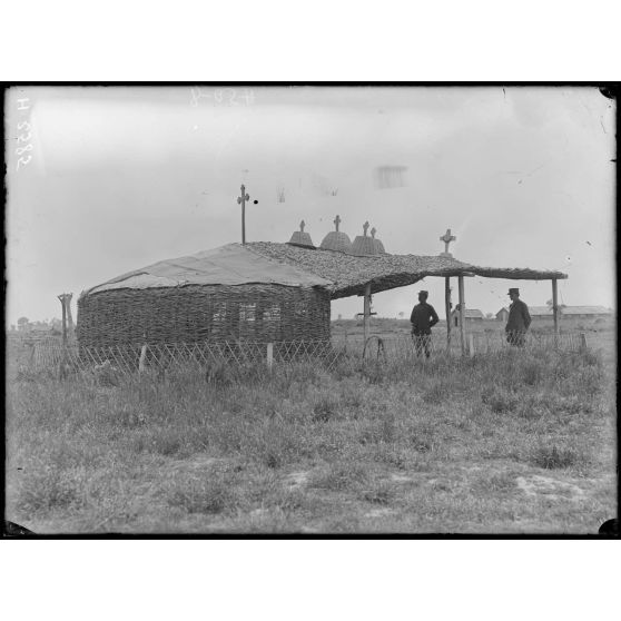 Camp du secteur serbe. Bas Vardar, chapelle construite par le 1er régiment combiné. [légende d'origine]
