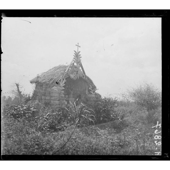 Chapelle serbe le long du Vardar. [légende d'origine]