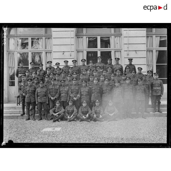 Versailles. Missions militaires interalliées. Les services de la mission anglaise. [légende d'origine]