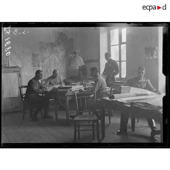 Lure, Haute Saône. Bureau de l'Etat Major de la VIIe armée. Bureau des officiers. 3e bureau. [légende d'origine]