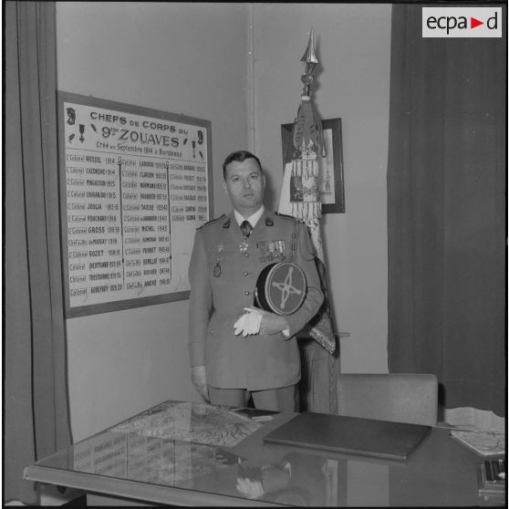 Algérie. Portrait du colonel Sobra, commandant le 9e RZ (9e régiment de zouaves).