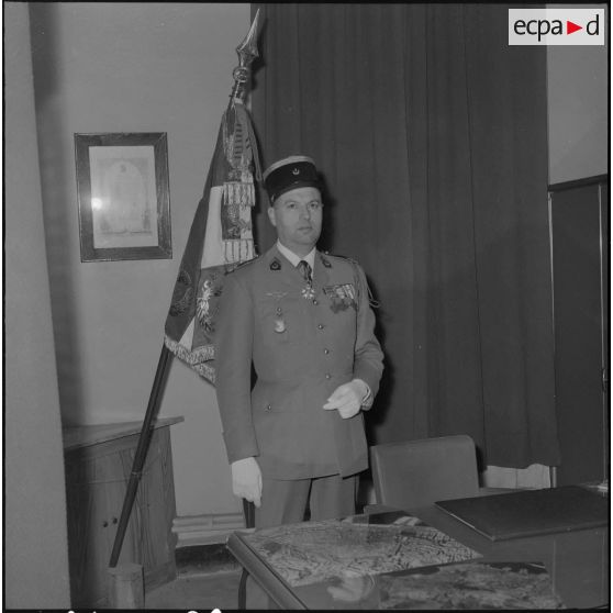 Algérie. Portrait du colonel Sobra, commandant le 9e RZ (9e régiment de zouaves).