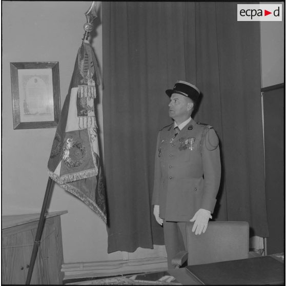 Algérie. Portrait du colonel Sobra, commandant le 9e RZ (9e régiment de zouaves).