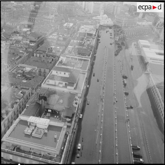 Alger. Vue aérienne le jour du "cessez-le-feu".