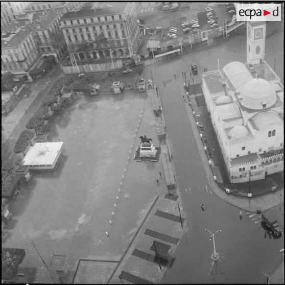 Alger. Vue aérienne le jour du "cessez-le-feu".