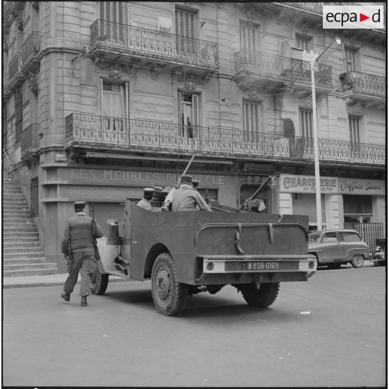 Alger. L'armée boucle le quartier de Bab el Oued.