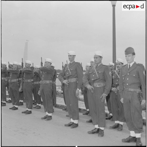 Rocher Noir. Cérémonie de passation des pouvoirs entre Jean Morin et Christian Fouchet.