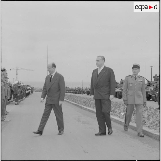 Rocher Noir. Cérémonie de passation des pouvoirs entre Jean Morin et Christian Fouchet.