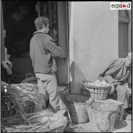 Fondouk. Commerce de légumes.