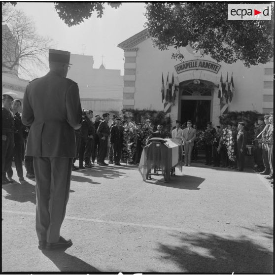 Alger. Chapelle de l'hôpital Maillot. Cérémonie funéraire. Eloge funèbre.