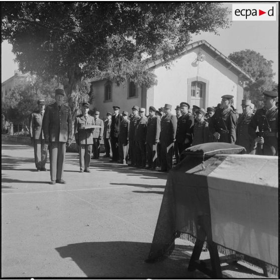 Alger. Chapelle de l'hôpital Maillot. Cérémonie funéraire. Eloge funèbre.