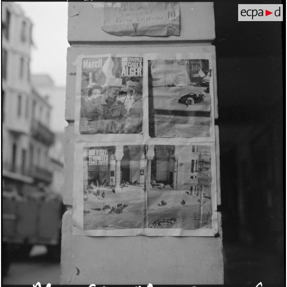Oran. Un article de la revue Paris Match a été placardée sur un mur.