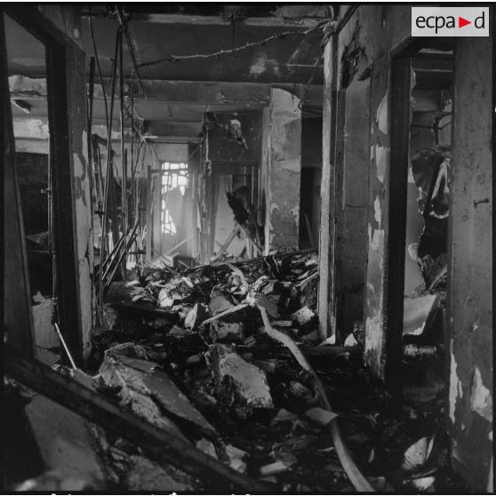 Alger. Attentat au plastic aux contributions directes.