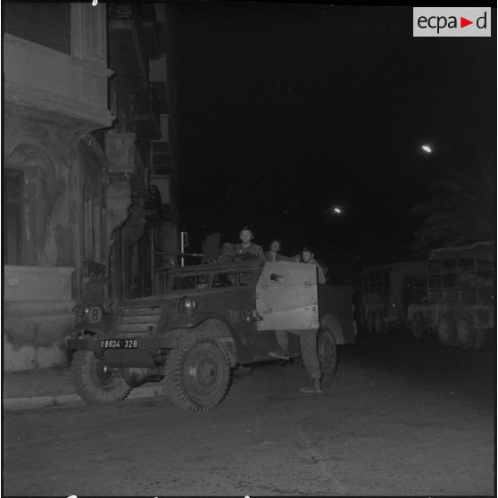 Oran. Mise en place des troupes dans la ville.