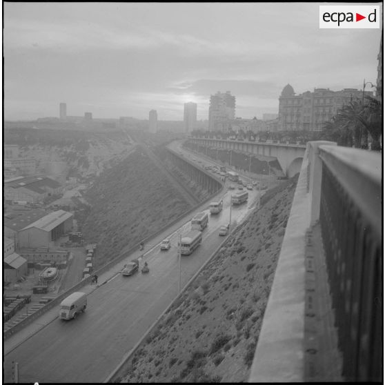 Oran. Vue d'une partie de la ville.